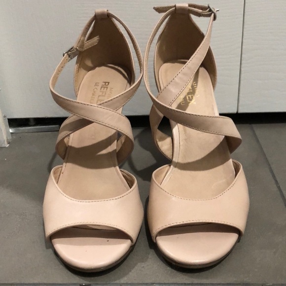 Le Chateau heels/Size 8 - Picture 1 of 4